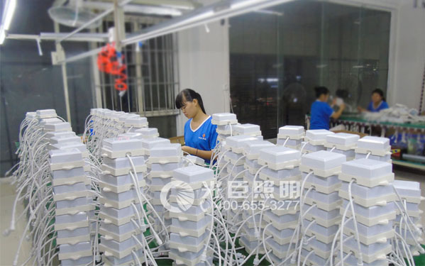 方型面包點光源生產圖