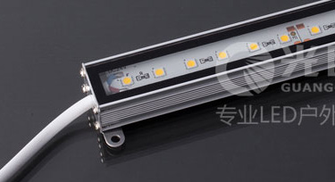 光臣告訴您 如何確定LED線條燈定制要內控還是外控方式?