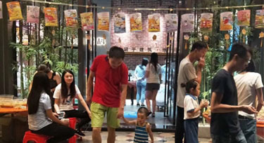 異鄉團圓,光臣智科設中秋“家宴”遙寄思鄉情!